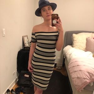 Body-con dress